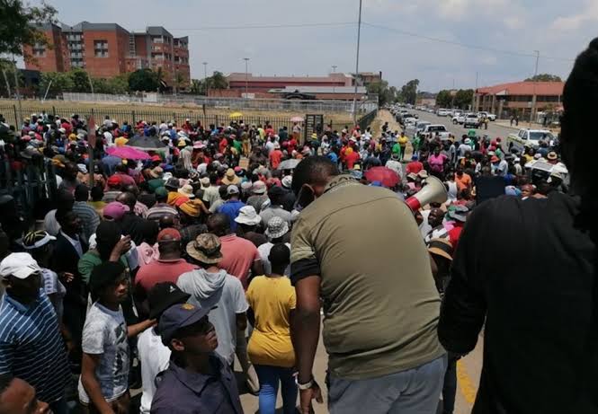 Seshego protesters meet