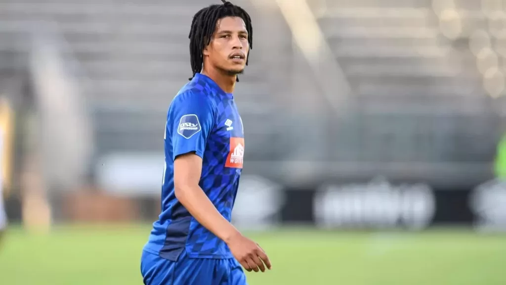 PSL giants Kaizer Chiefs have announced former SuperSport United defender Luke Fleurs as the latest new signing.
