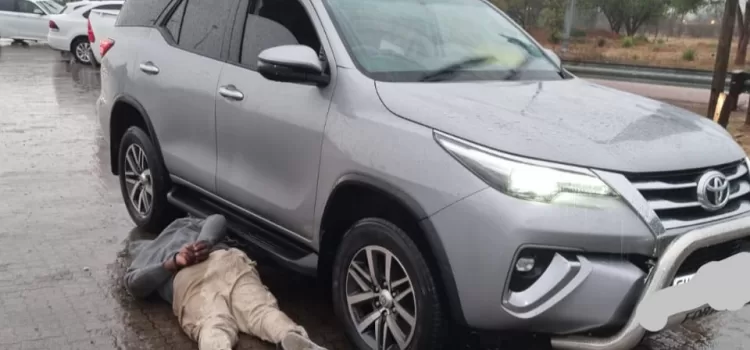 Stolen vehicle intended to be smuggled outside the country recovered 